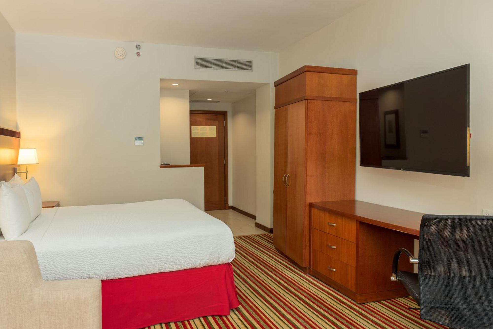 Courtyard By Marriott Panama Multiplaza Mall المظهر الخارجي الصورة